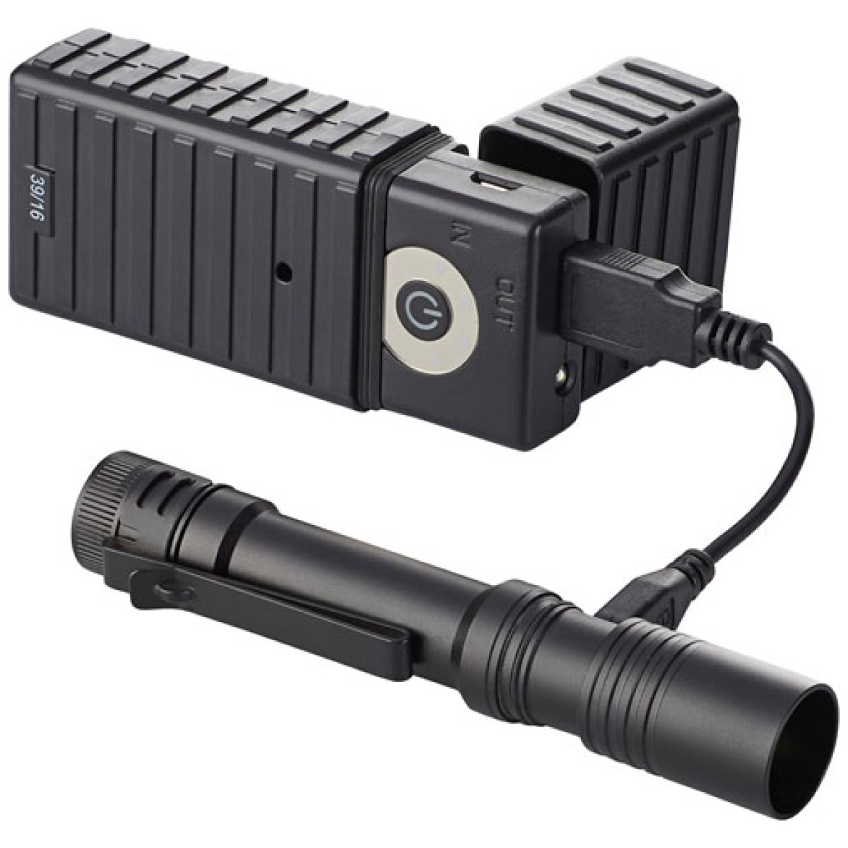 66320_plugged-in. Jpg - streamlight macrostream light - white led black usb chargeable - 66320 plugged in