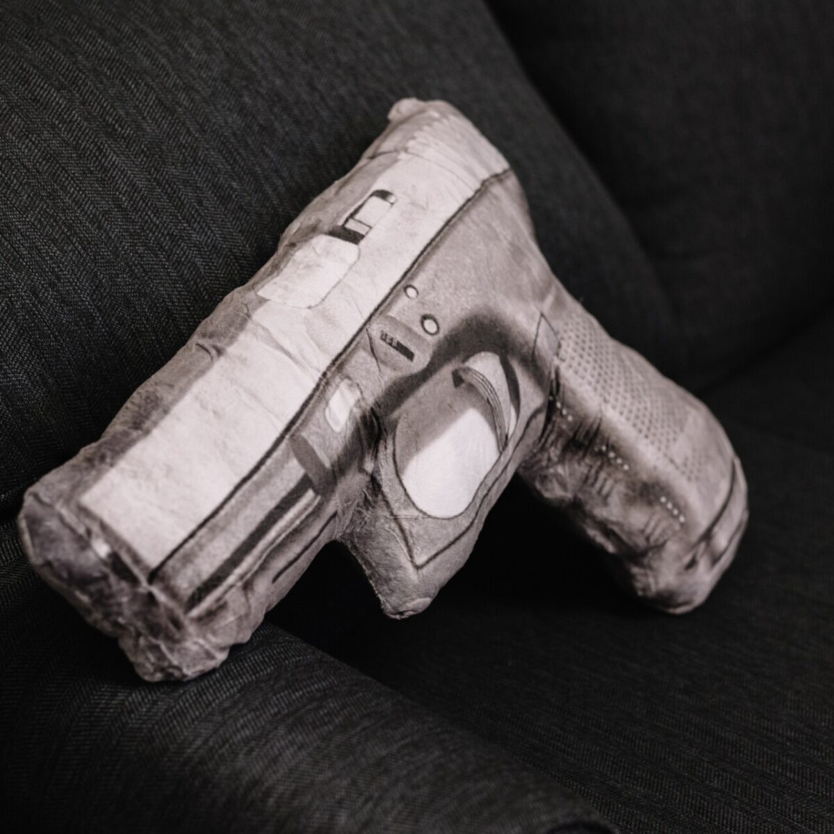 Cc-cbg-1056. Jpg - automatic handgun pillow - cc cbg 1056