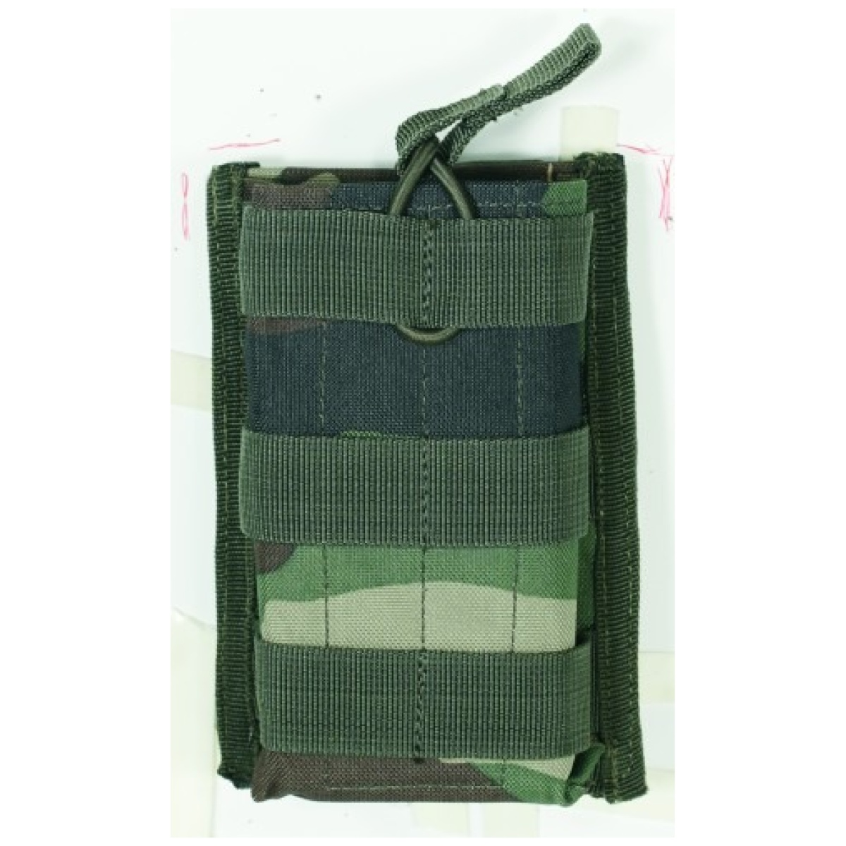 Vdt20-8584005000. Jpg - m4/m16 open top mag pouch w/ bungee system - vdt20 8584005000